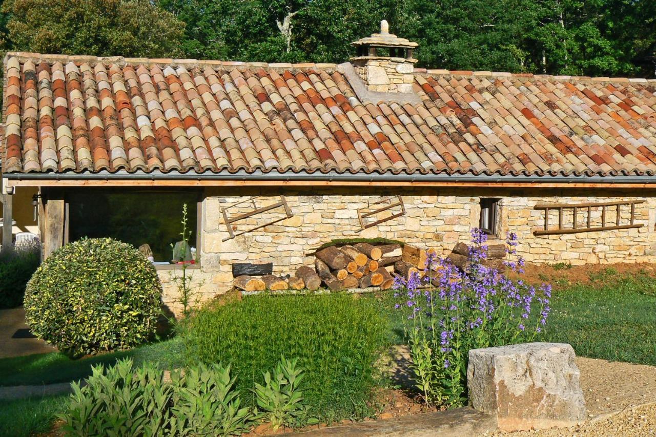 Eco-Hameau Du Sentier Des Sources Villa Сарла-ла-Канеда Екстериор снимка